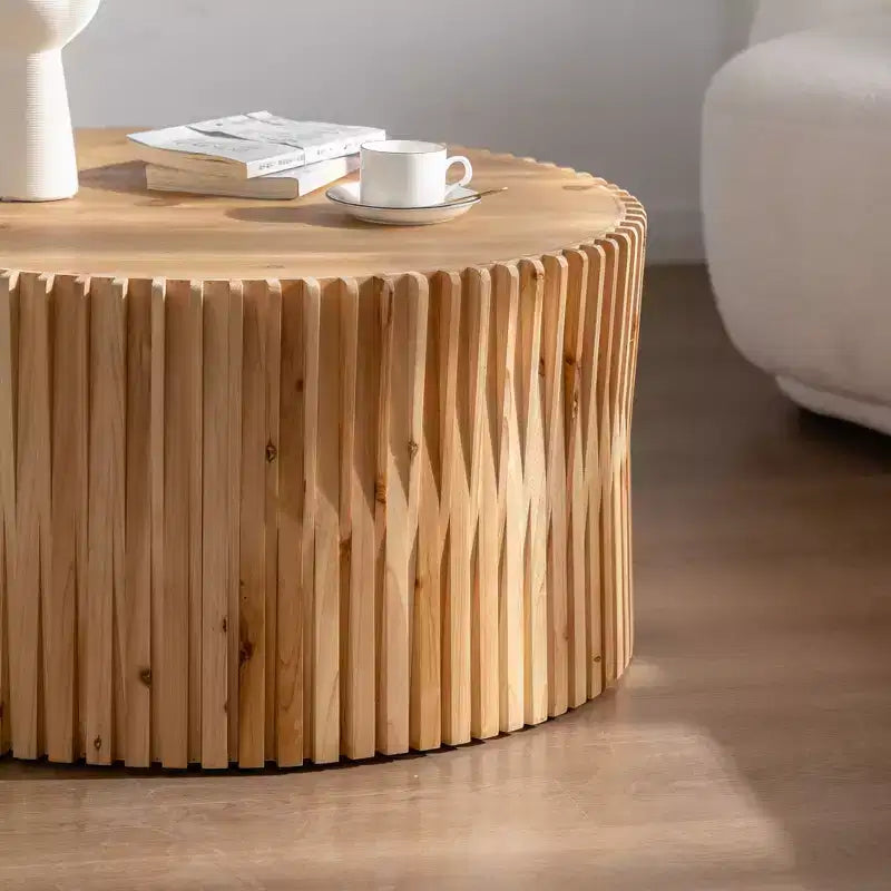 Tavolino rotondo in legno, tavolino d'appoggio in stile tronco d'albero con design a trama verticale, tavolino d'accento cilindrico per la casa