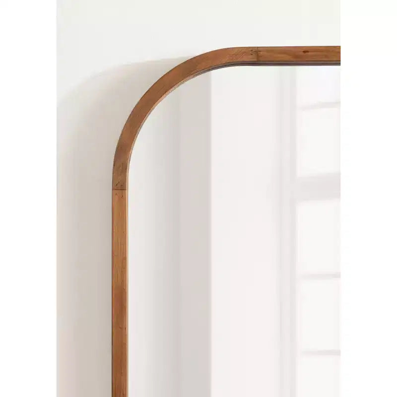Specchio ad arco con cornice in legno Kate and Laurel Winn