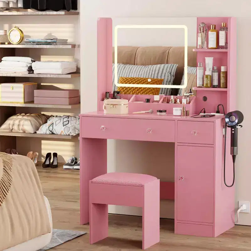 Toeletta Rosa con Specchio e Luci, Set Trucco con Sgabello e Presa di Correzione, Tavolino da Trucco con Cassetti, Scaffali e Specchio Illuminato