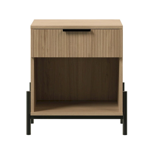 Comodino moderno con cassetti scanalati Middlebrook Designs