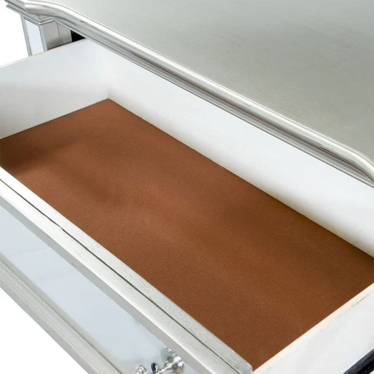 Cassettiera a 5 cassetti Eaen Glam Champagne in legno massello di Furniture of America