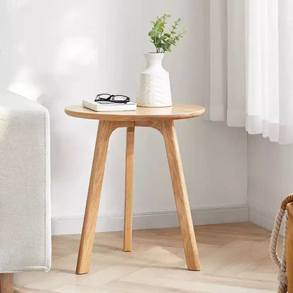 GDFStudio Wallis Tavolino rotondo con tre gambe in rovere massello, altezza 19,7, stile minimalista