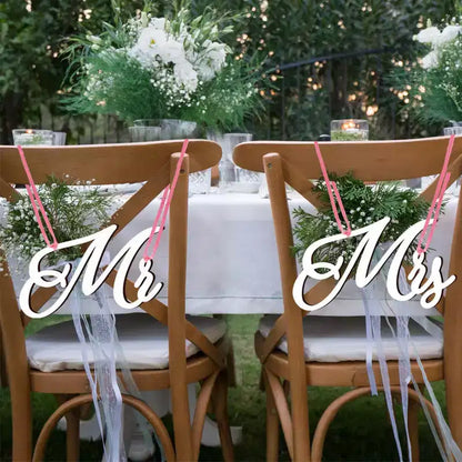 1 Pair Mr and Mrs Chair Signs Wooden Bride and Groom Signs Decoration Chair Back Hanging Pendant with Ribbon Wedding Hanging Sign for Wedding