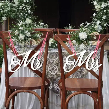 1 Pair Mr and Mrs Chair Signs Wooden Bride and Groom Signs Decoration Chair Back Hanging Pendant with Ribbon Wedding Hanging Sign for Wedding