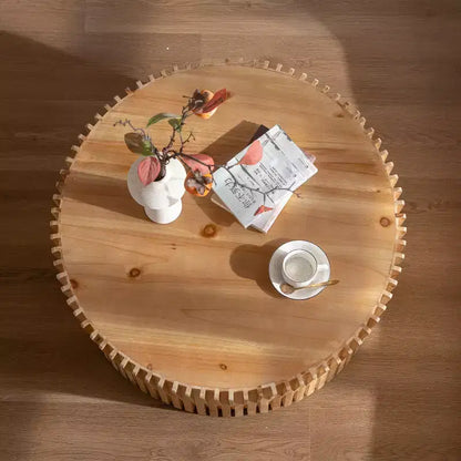 Tavolino rotondo in legno, tavolino d'appoggio in stile tronco d'albero con design a trama verticale, tavolino d'accento cilindrico per la casa