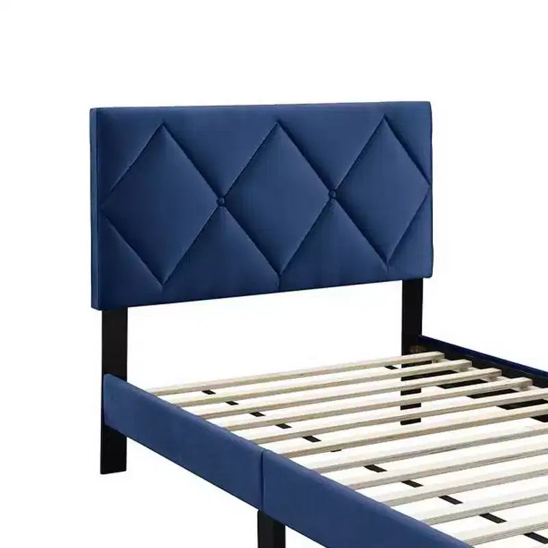 Letto matrimoniale Royal Hampton, rivestimento in velluto blu navy capitonné, cucitura a rombi