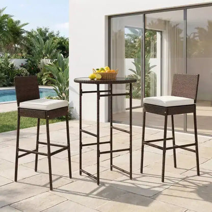 Gymax Sgabelli da Bar e Set da Bar Esterno da 3 Pezzi con 2 Sedie Imbottite Patio Sedie in Metallo Tavolo da Bar con Piano in Vetro