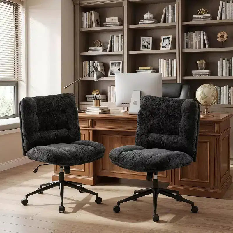 Sedia da ufficio vintage senza braccioli con schienale trapuntato, sedia da scrivania regolabile in altezza con rotelle e base in metallo nero, marrone