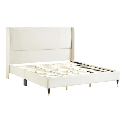 Letto matrimoniale king size beige con testiera in velluto e testata ad ali di pipistrello