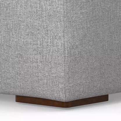 Divano 2 posti WyndenHall Biggs grigio chiaro