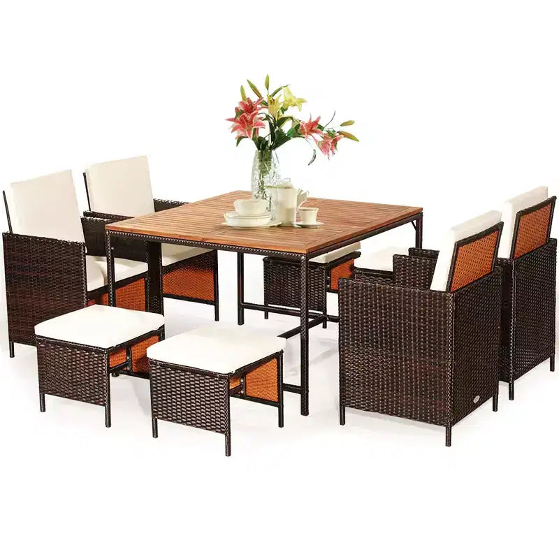 Costway Set da Pranzo 9 Pezzi in Rattan da Esterno con Sedie Imbottite Pouf Tavolo con Piano in Legno Bianco/Rosso/Nero