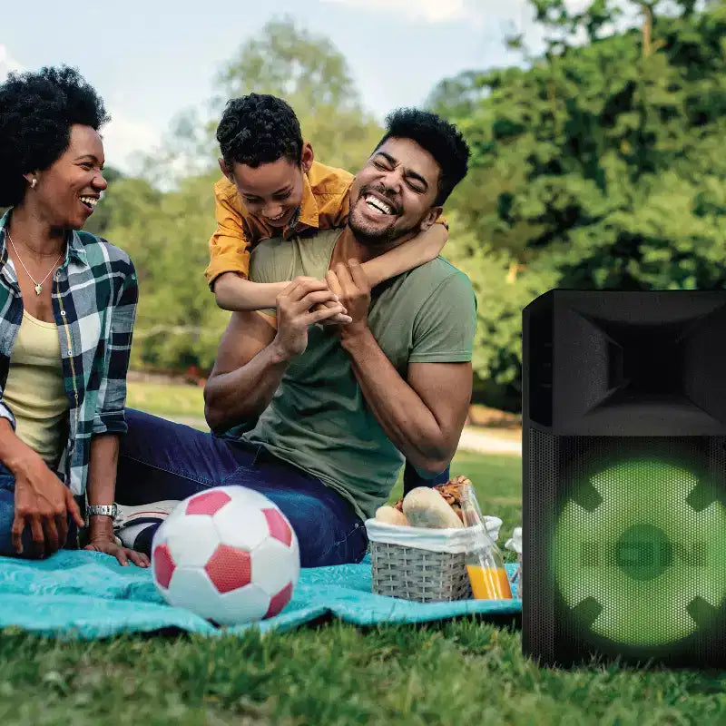 Diffusore stereo portatile Bluetooth da 300 Watt ION Power Glow 300 per feste, con luci, microfono e collegamento stereo