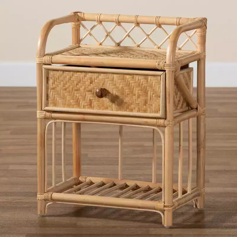 bali & pari Kobie Comodino Moderno Bohemien Naturale in Rattan con 1 Cassetto