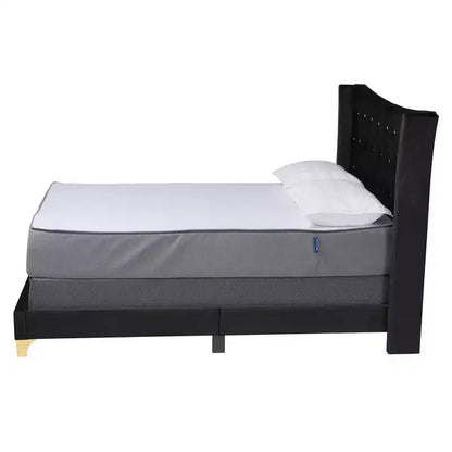 Letto con pannelli in metallo Easton di Baxton Studio, stile contemporaneo, glamour e lussuoso