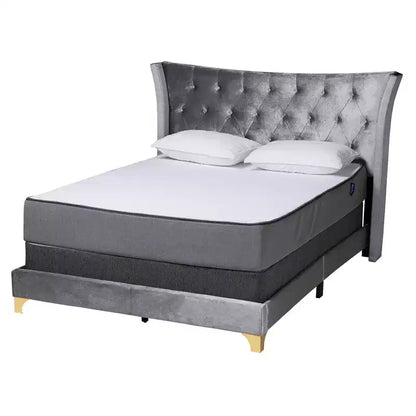 Letto con pannelli in metallo Easton di Baxton Studio, stile contemporaneo, glamour e lussuoso