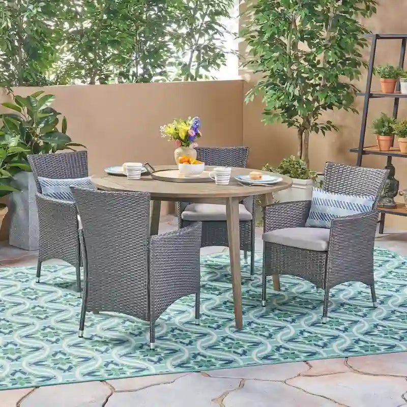 Set da pranzo da 5 pezzi in legno e vimini Biella Outdoor di Christopher Knight Home