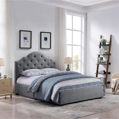 Letto imbottito trapuntato matrimoniale "Cordeaux" di Christopher Knight Home