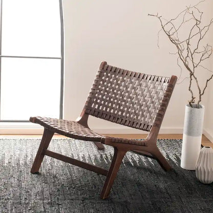 SAFAVIEH Theodora Leather Woven Accent Chair - 25.2  W x 31.5  L x 26.8  H - 25Wx31Dx27H
