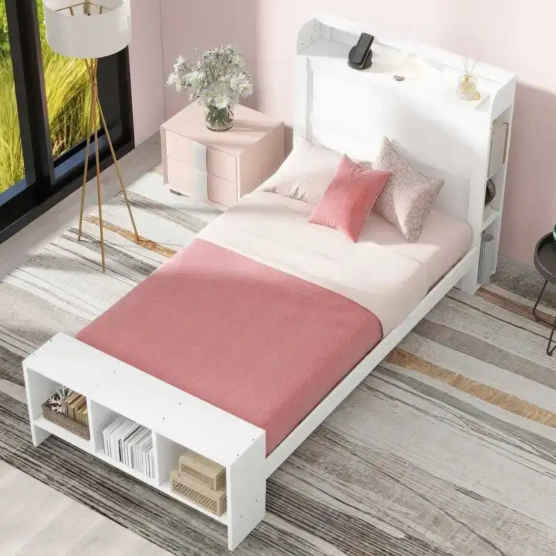 Letto a piattaforma con mensole integrate, luce LED e porte USB, full/twin size