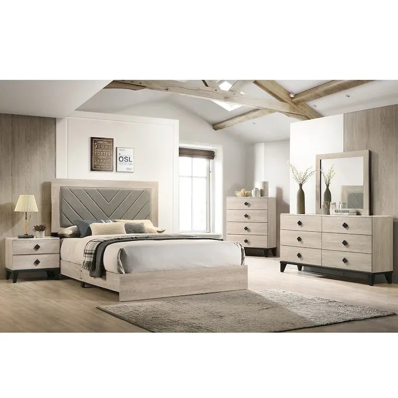 Letto matrimoniale king size in legno con testiera alta imbottita